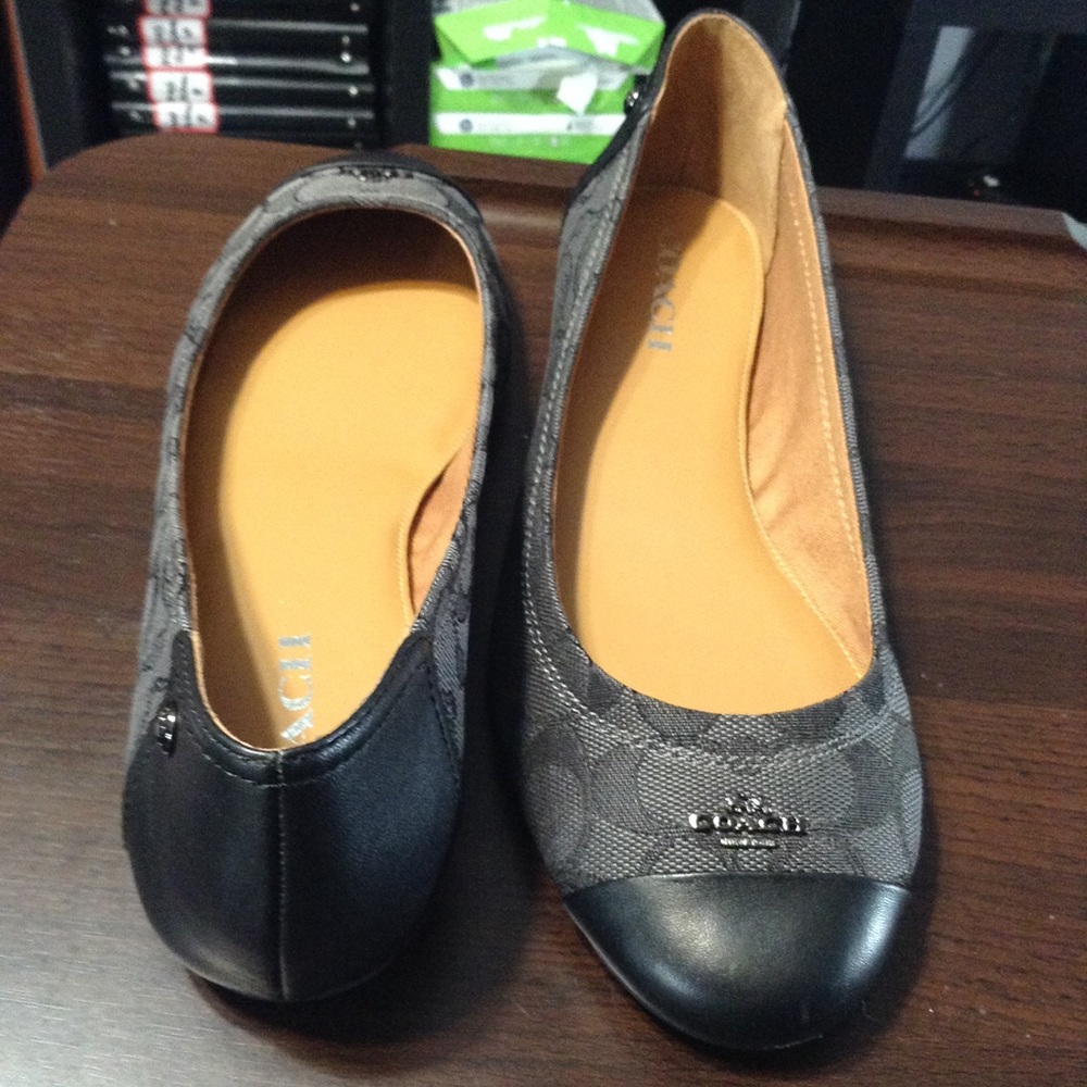 Coach Chelsea Black Flats Gem
